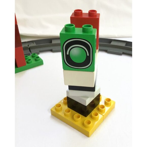 LEGO DUPLO 5554 Thomas Load & Carry Train Set Complete Engine Troublesome Truck - Picture 4 of 13